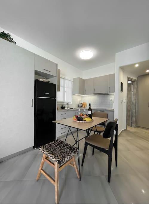 Just Live Apartment Triovasalos Luaran gambar