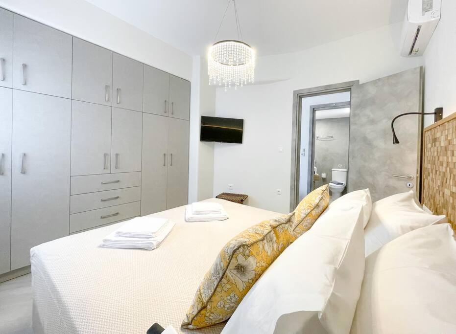 Just Live Apartment Triovasalos Luaran gambar